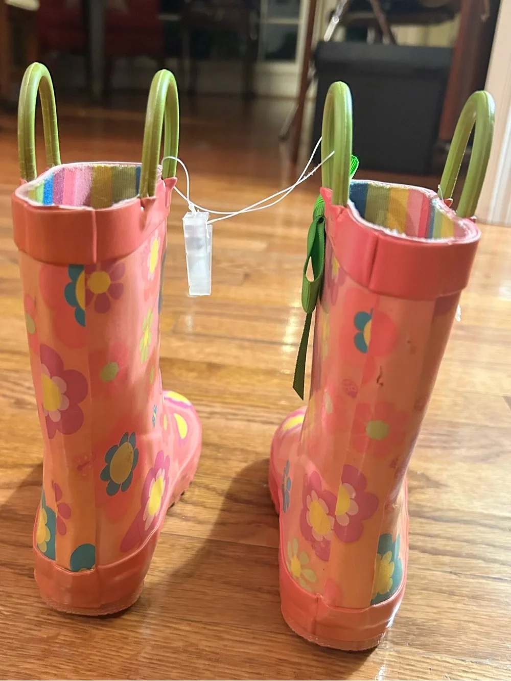 Circo girls rain boots size 6/7 NWOT